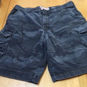 Men’s cargo shorts